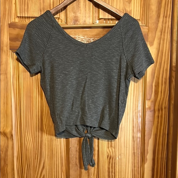 Abercrombie, Green Crop Tie Front Shirt - Picture 5 of 7